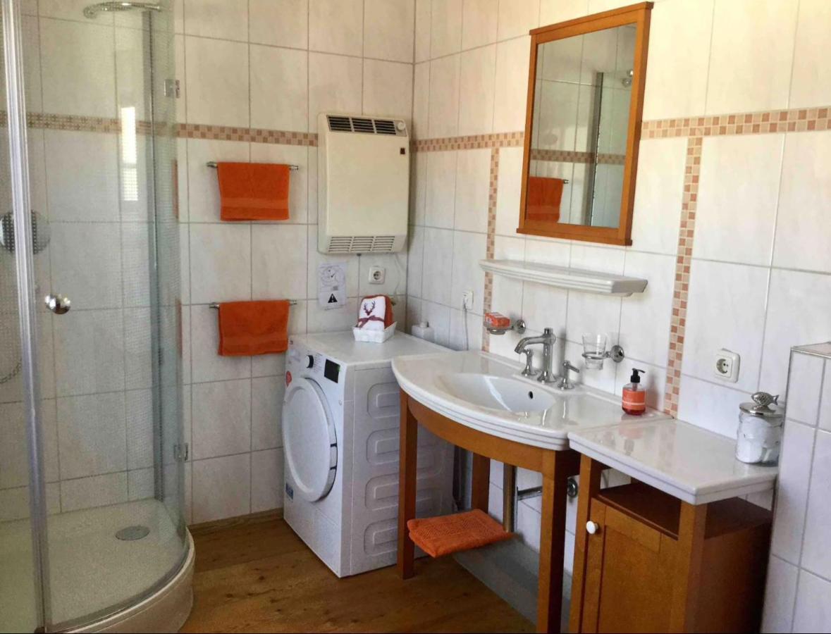 Cosy Apartment Bad Ischl In Quiet Residential Area - Newly Renovated Exterior foto